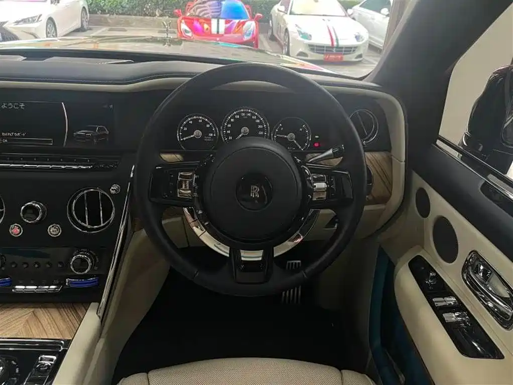 Rolls-Royce Cullinan 2018 5-Seater Version фото 13