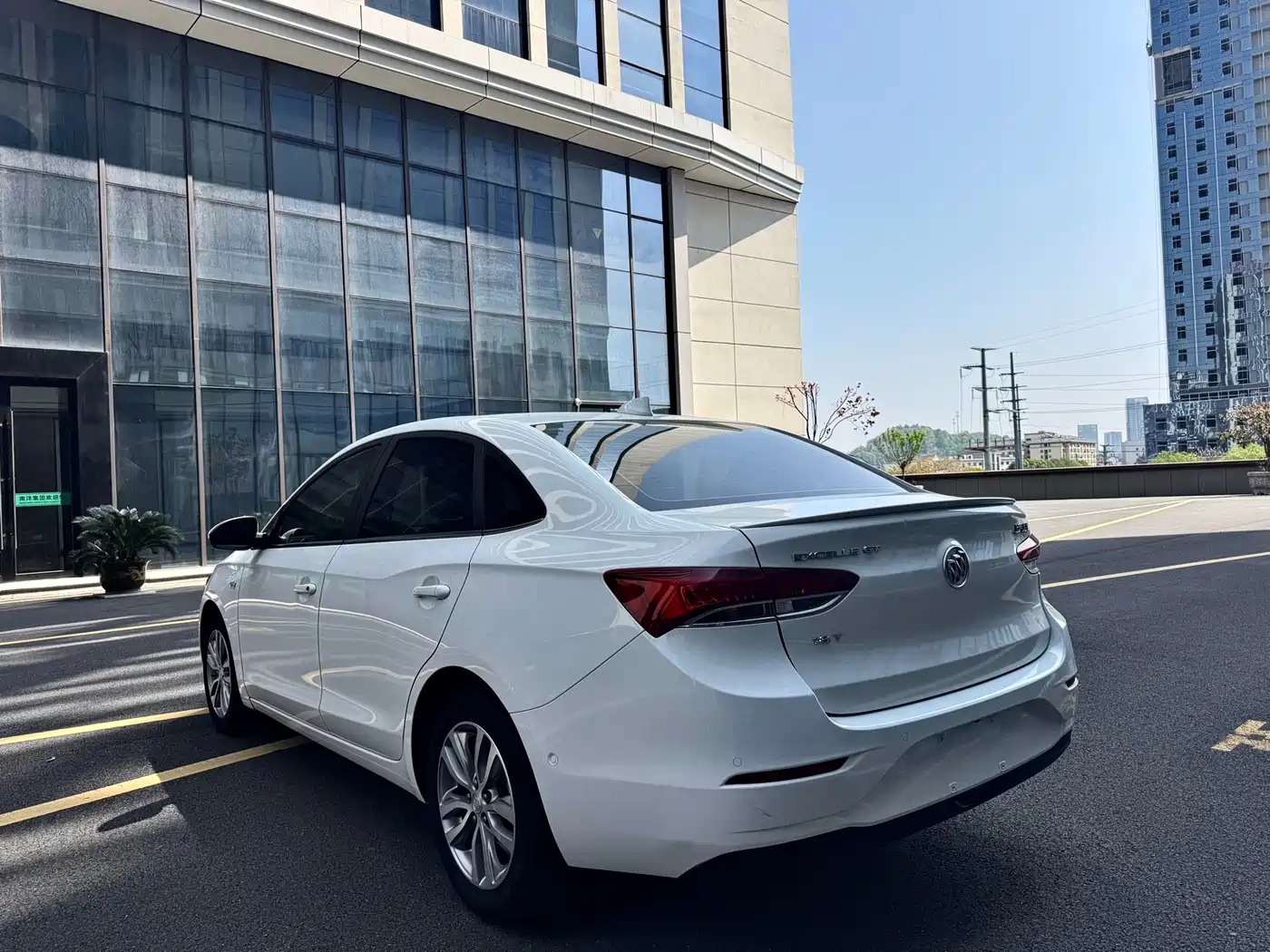 Buick Excelle 2019 18T Auto Connected Flagship China VI фото 7