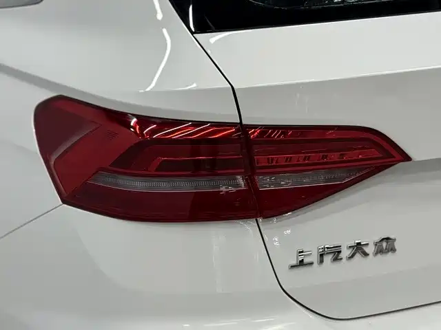 Фото 9 - Volkswagen Lavida