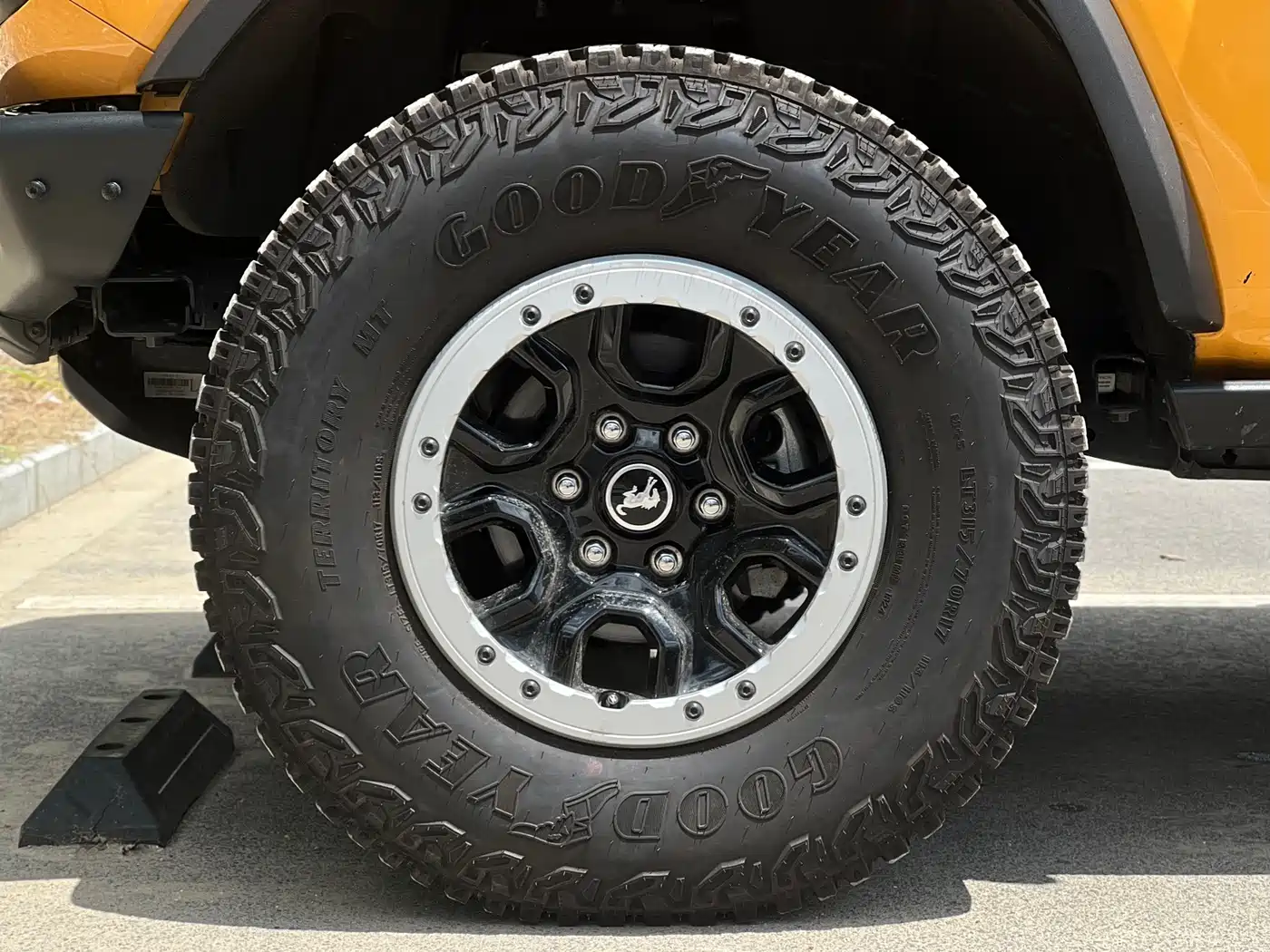 Ford Bronco 2025 2024 2.3T Badlands