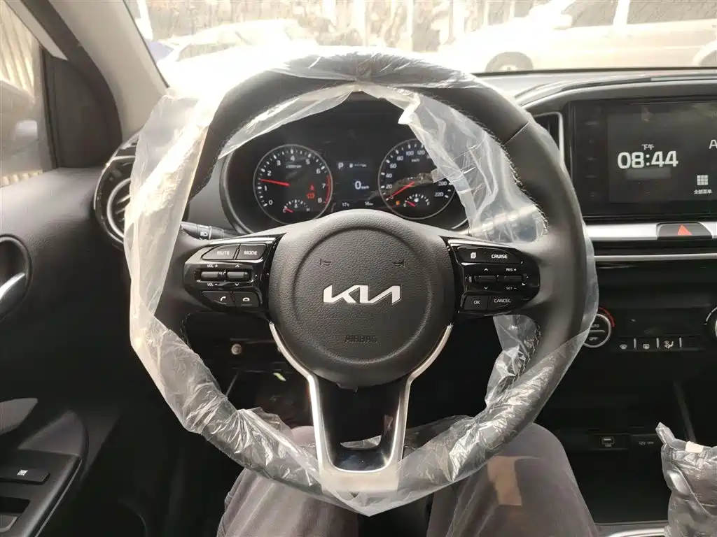 Kia KX1 2021 1.4L CVT Sunroof Version фото 11