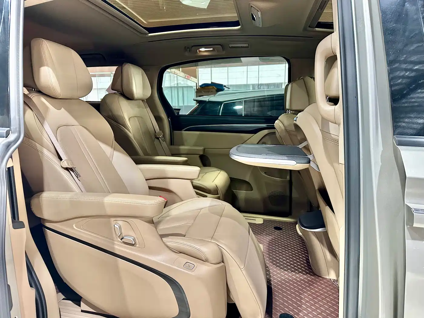 Buick GL8 2021 ES Landlord 653T Luxury фото 9