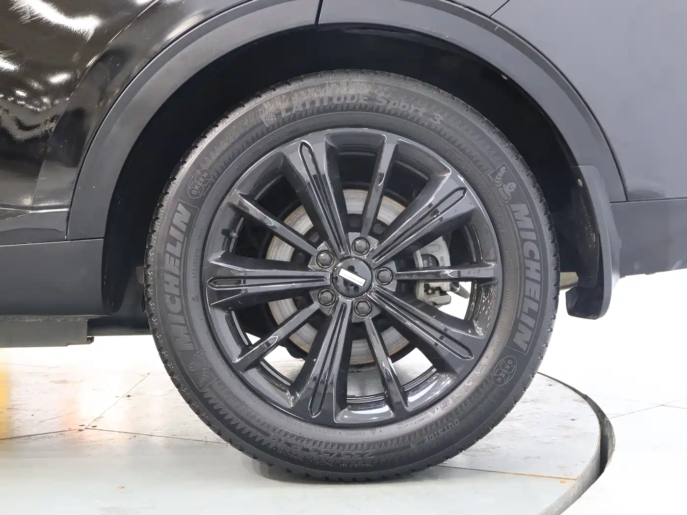 WEI PAI WEI BRAND VV6