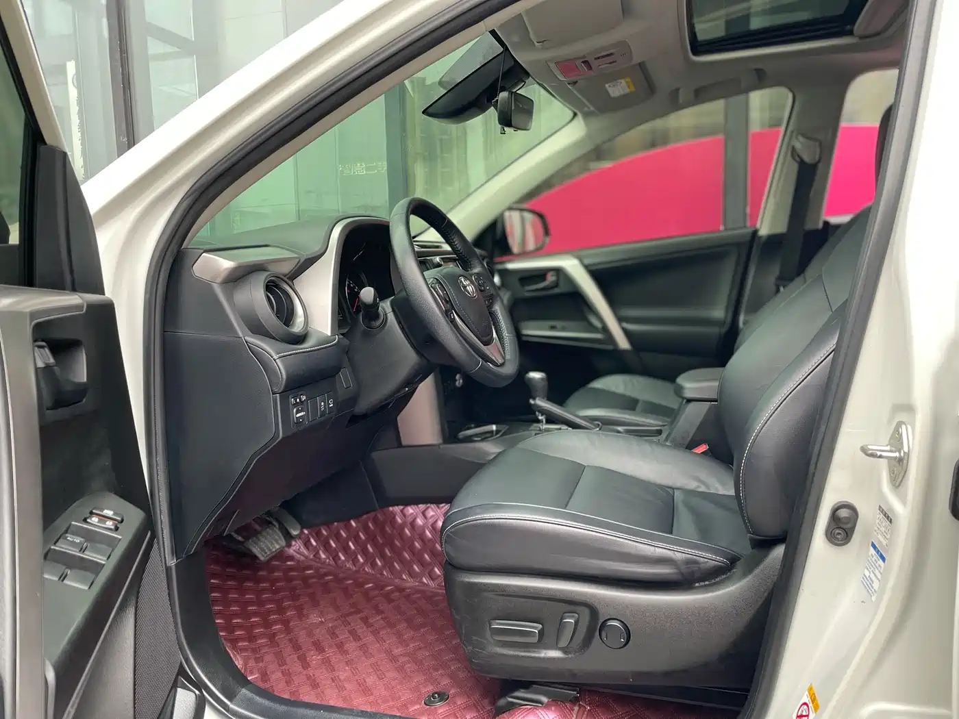 TOYOTA RAV4 RONGFANG