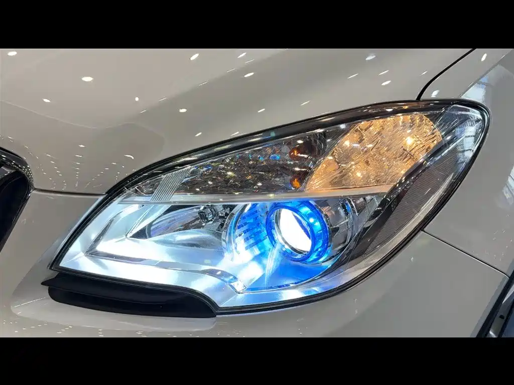 Buick Encore 2015 1.4T Automatic 2WD Urban Elite фото 32