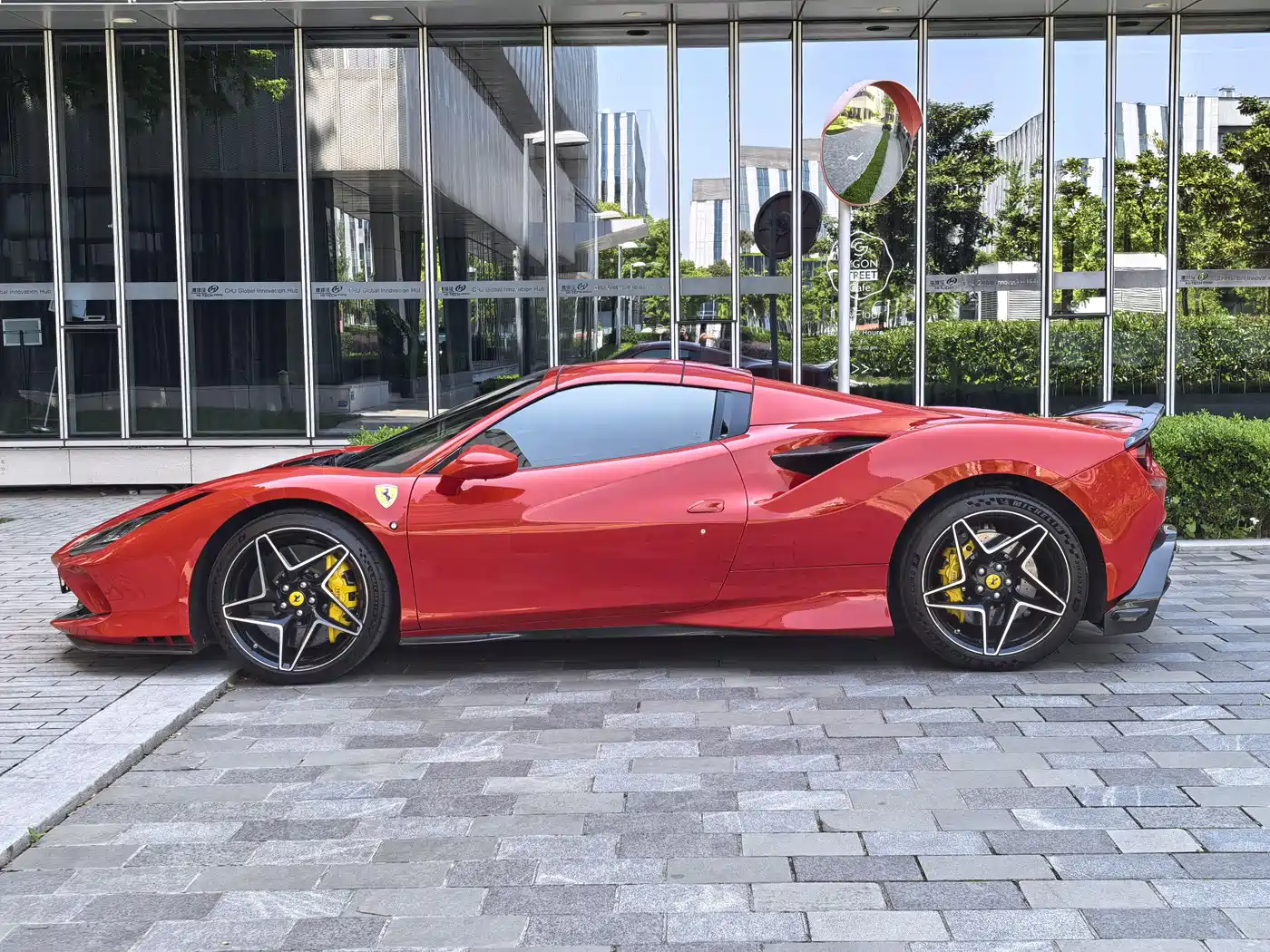 Ferrari F8 2021 2020 Spider 3.9T V8