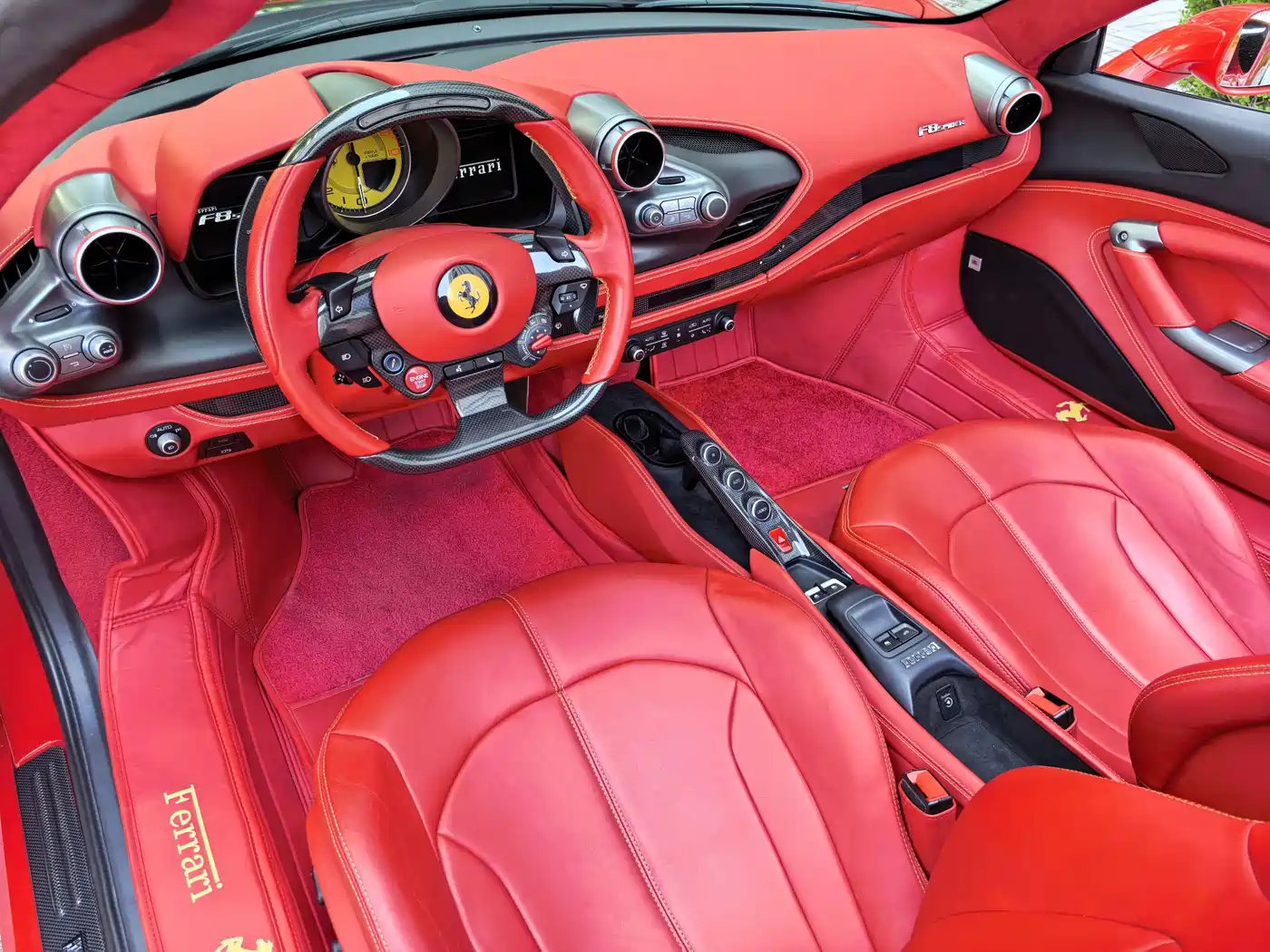 Ferrari F8 2021 2020 Spider 3.9T V8