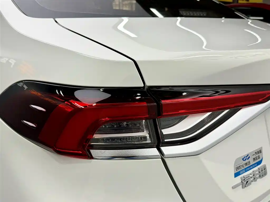 Toyota Corolla 2024 Model 1.8L Smart Hybrid Pioneer Edition фото 6
