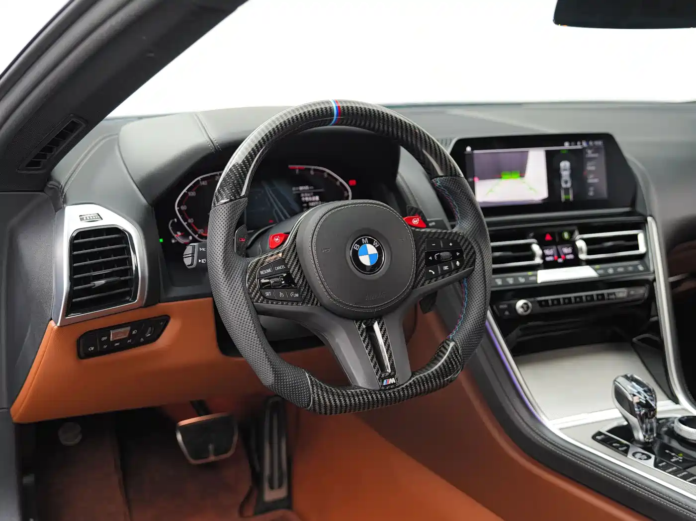 Фото 21 - BMW 8 Series