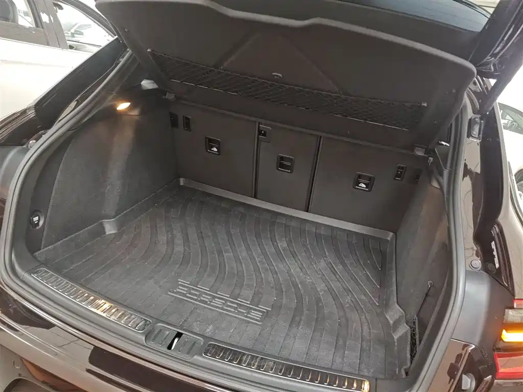 Porsche Macan 2017 Macan 2.0T фото 19
