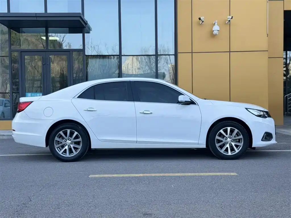 Chevrolet Malibu 2017 1.5T Automatic Luxury Edition фото 19