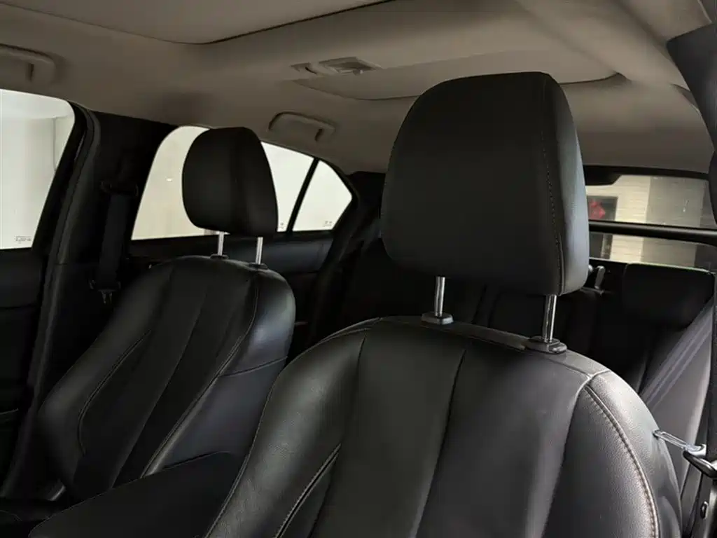 Mitsubishi Eclipse Cross 2018 1.5T CVT 2WD Faith Edition фото 8