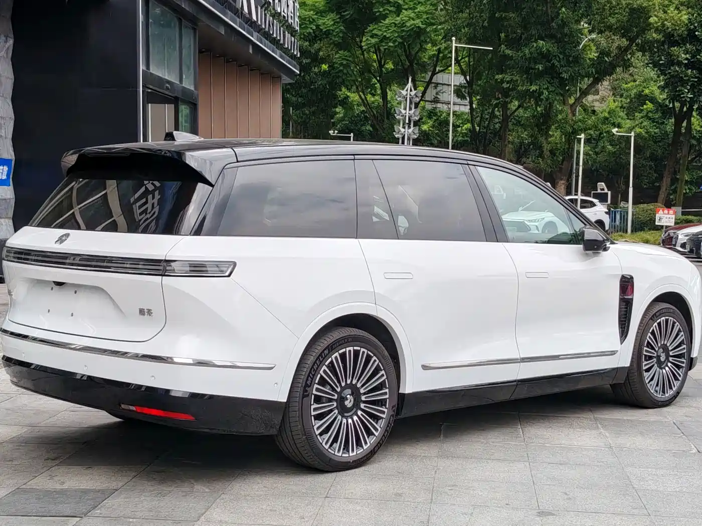 Nio ES8, миниатюра 8