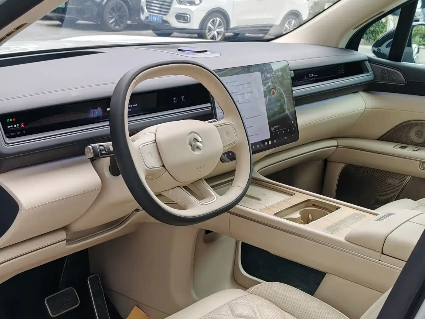 Nio ES8, миниатюра 9