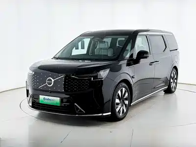 Volvo EM90