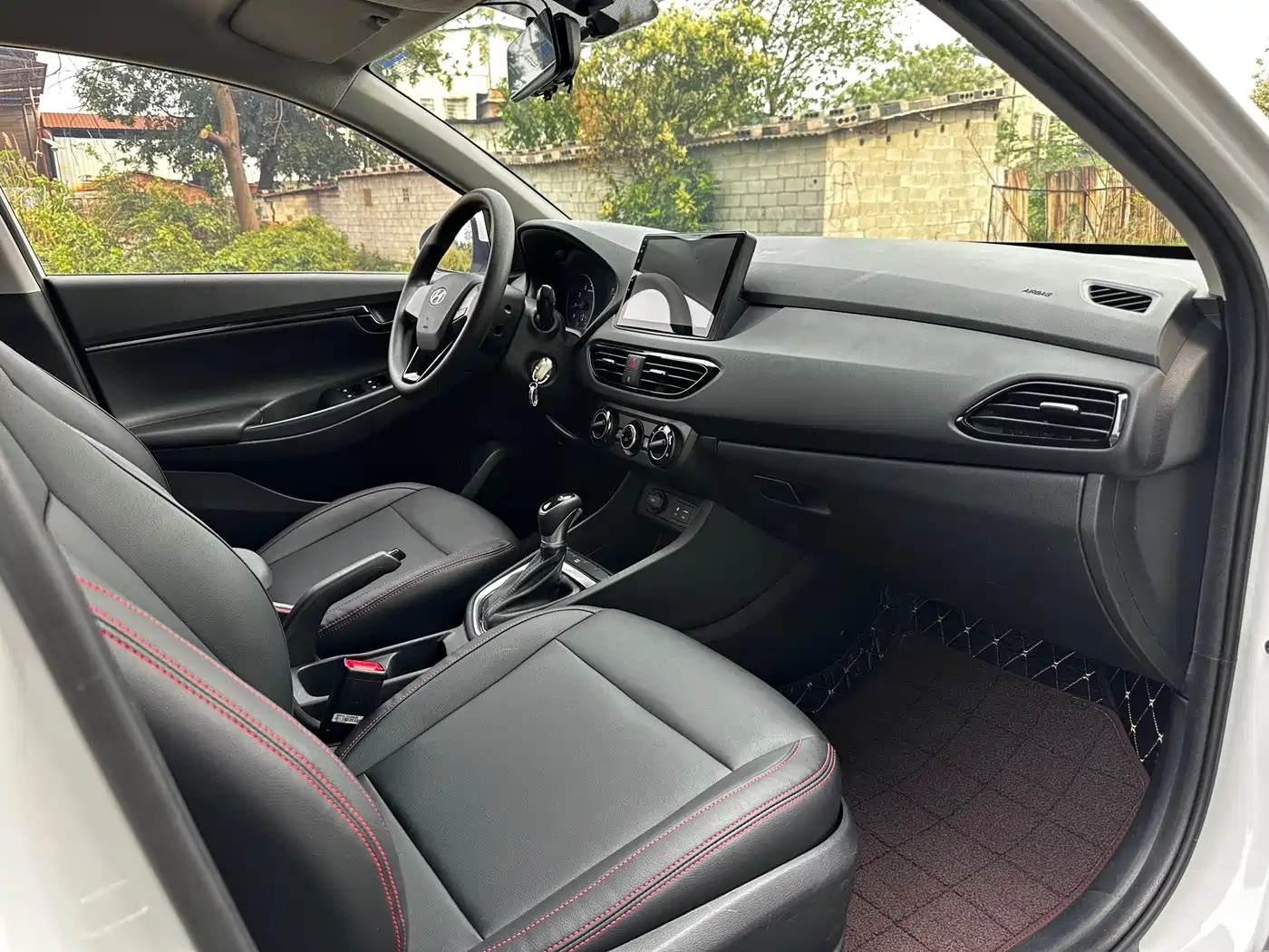 Hyundai Elantra 2018 1.6L Automatic Pleasing Edition GL China VI фото 7