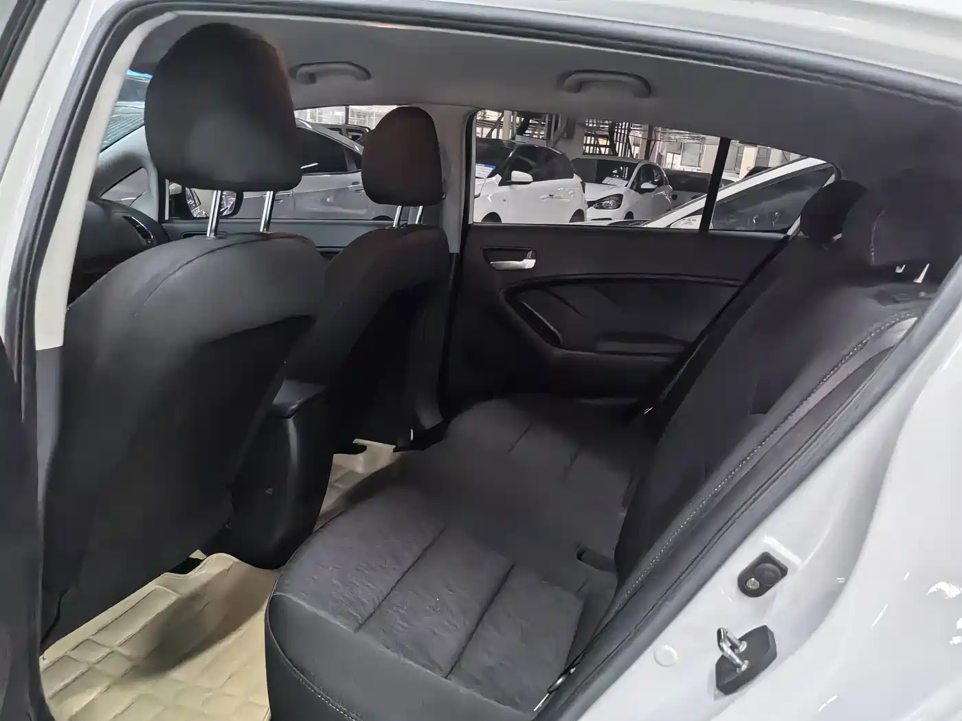 Kia K3S 2014 2014 1.6L Automatic GL