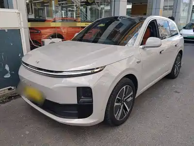 Li Auto L6
