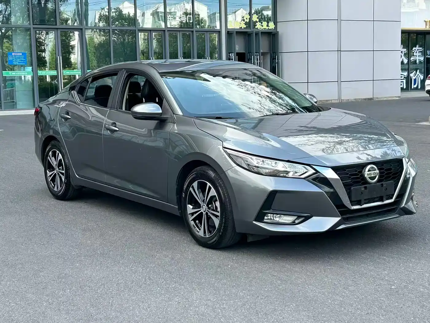 Nissan SYLPHY, миниатюра 2