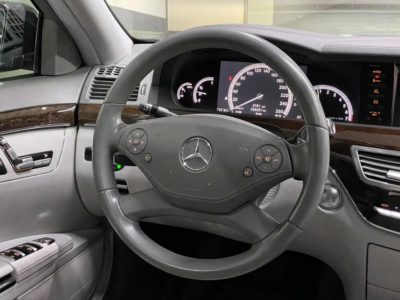 Mercedes-Benz S-Class 2010 S 300 L Business фото 18