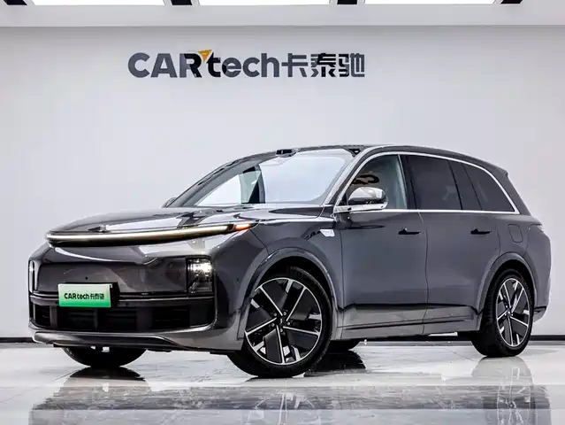 Li Auto Li L8 2025