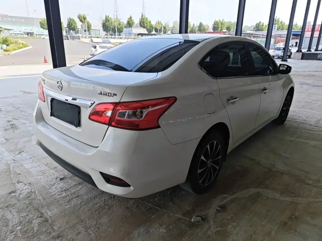 Photo 5 - Nissan Sylphy