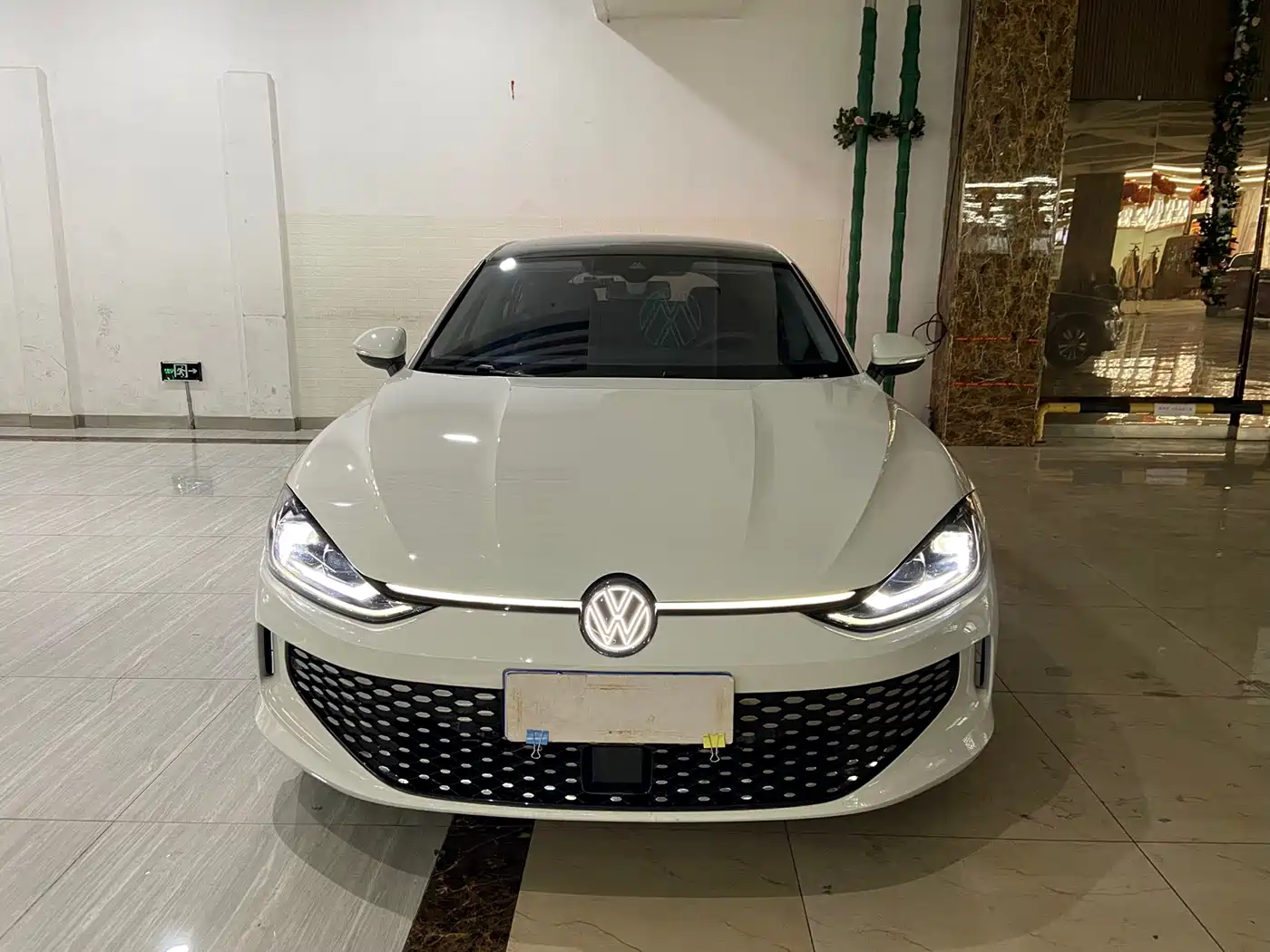 VOLKSWAGEN LINGDU