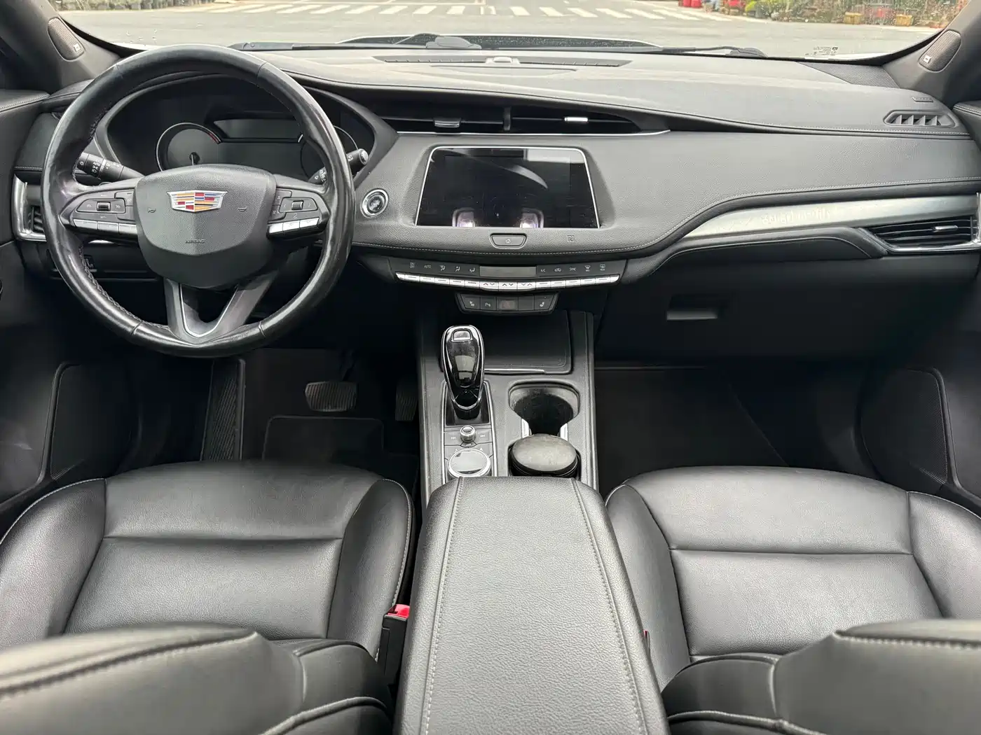Cadillac XT4 2020 28T FWD Leading Trim фото 16