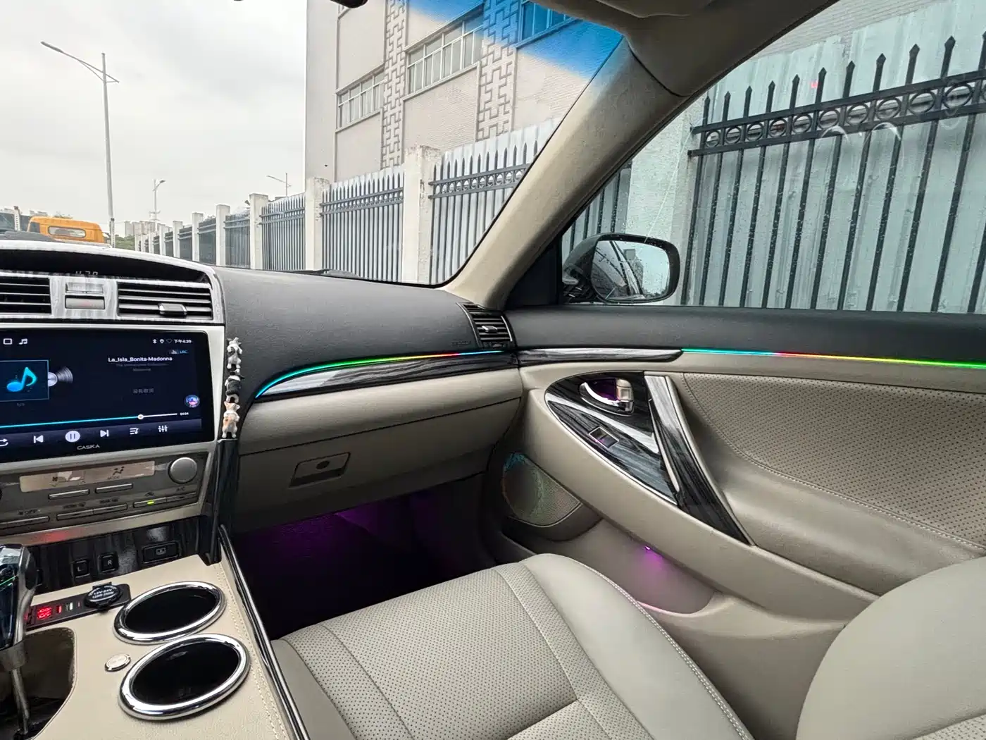 Toyota Camry 2011 200G Classic Anniversary Edition фото 7