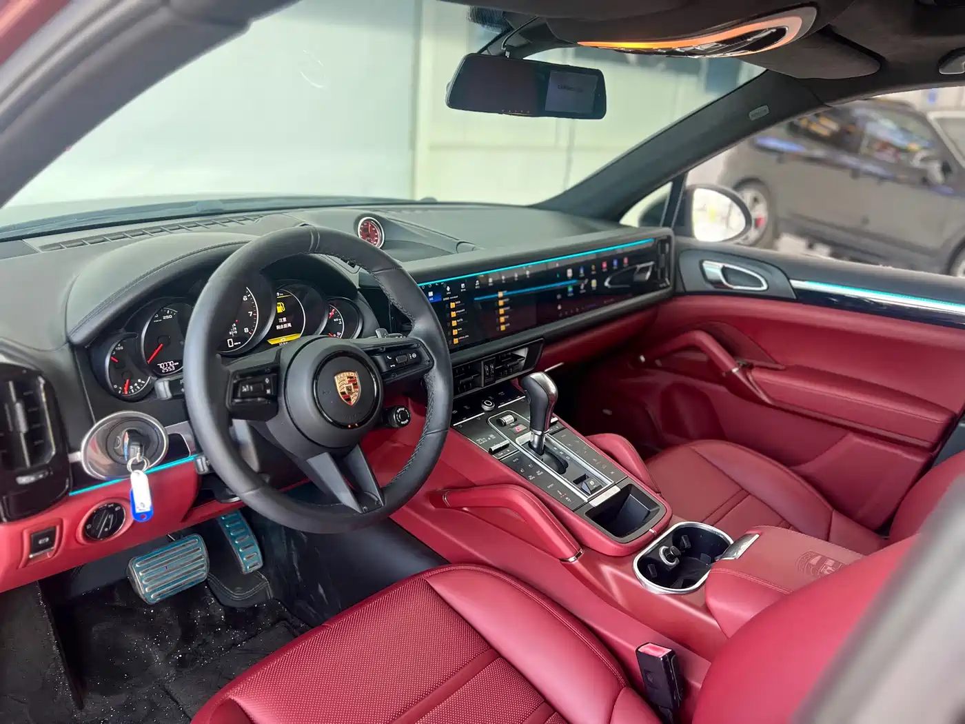 Porsche Cayenne 2011 Cayenne 3.0T фото 12
