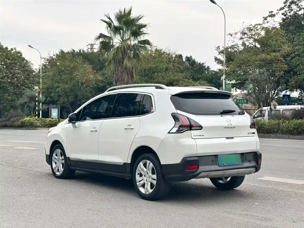 Peugeot 3008 2016 1.6THP Automatic Standard Edition фото 5