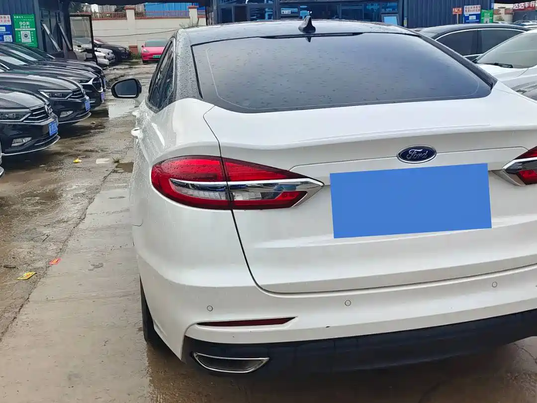 Фото 5 - Ford Mondeo