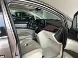 Фото 34 - Buick GL8