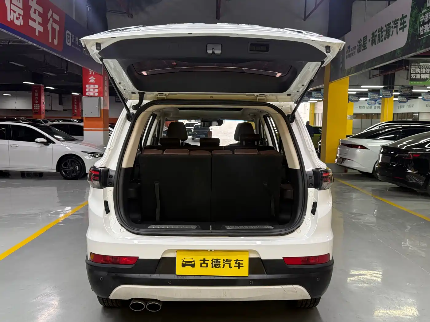 Bisu Auto Bisu T5 2017 2017 1.5T Automatic Premium