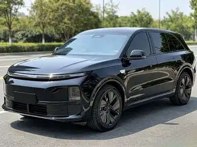 Li Auto L6