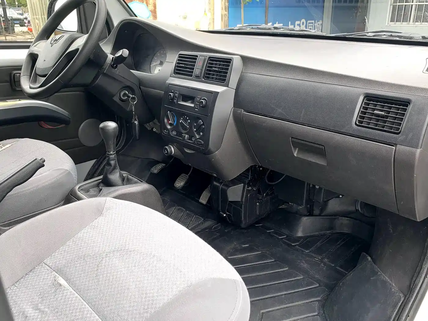 Wuling Motors Wuling Rongguang 2017 2017 1.5L Extended Basic