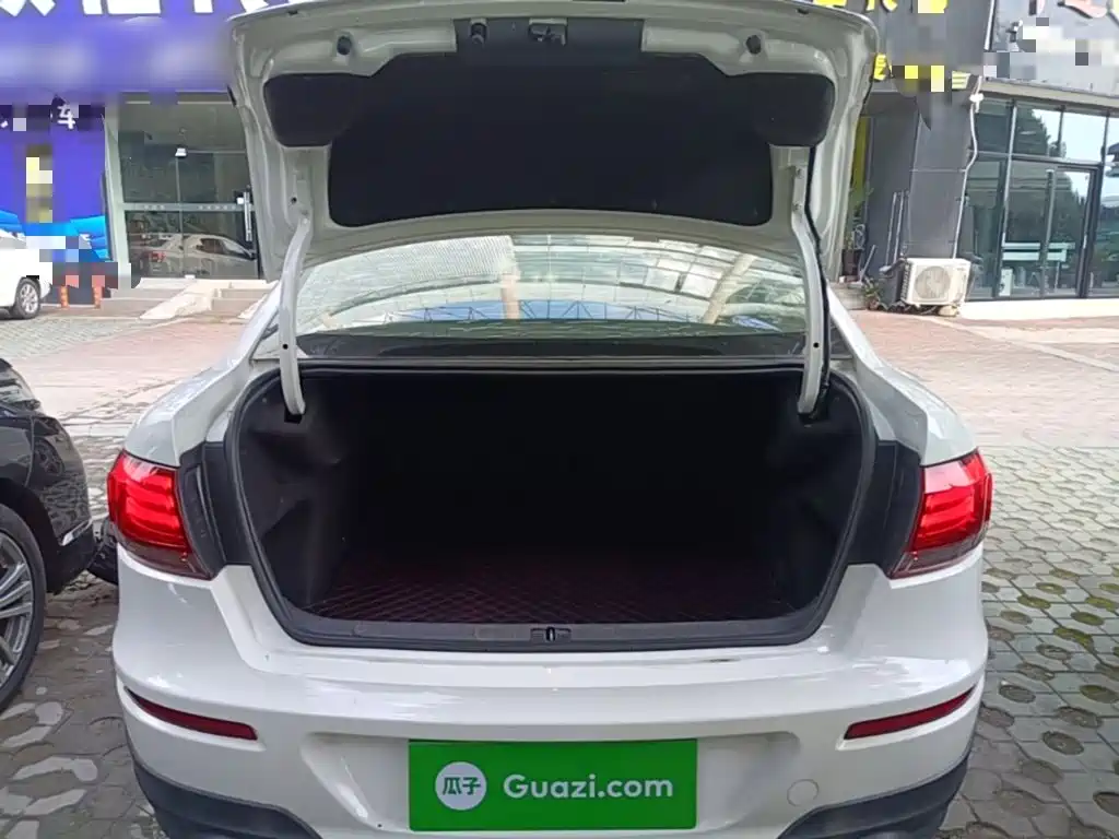 Qoros 3 2017 2017 GT 1.6T Automatic Delight Model
