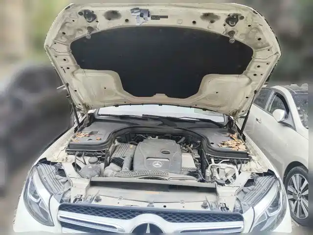 Mercedes-Benz GLC 2017 GLC 260 4MATIC Luxury — фото 3