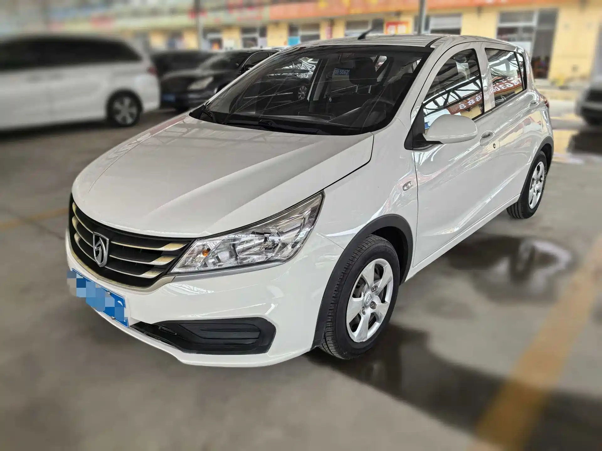 Фото 1 - Baojun 310