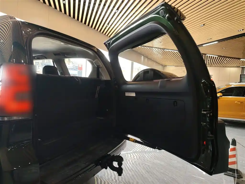 Toyota Prado 2018 3.5L Automatic TX-L Rear-mounted Spare Tire фото 19