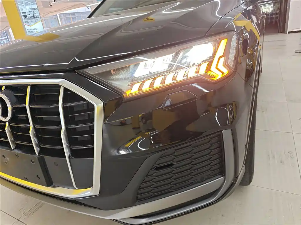 Audi Q7 2023 45 TFSI quattro S line Sport фото 24