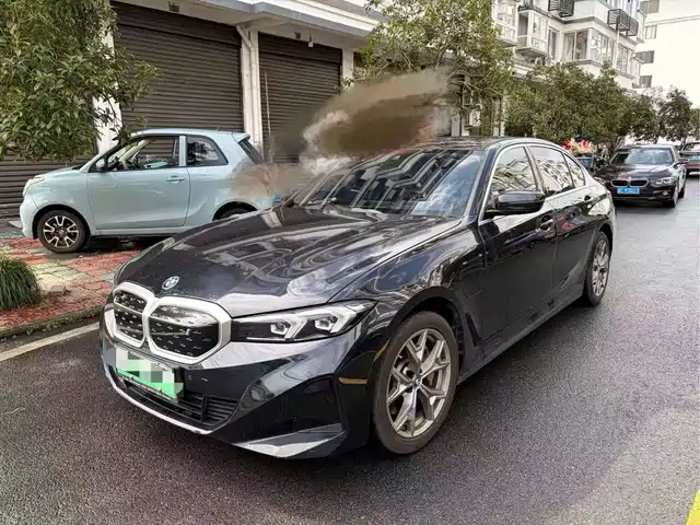 BMW i3 eDrive 35 L