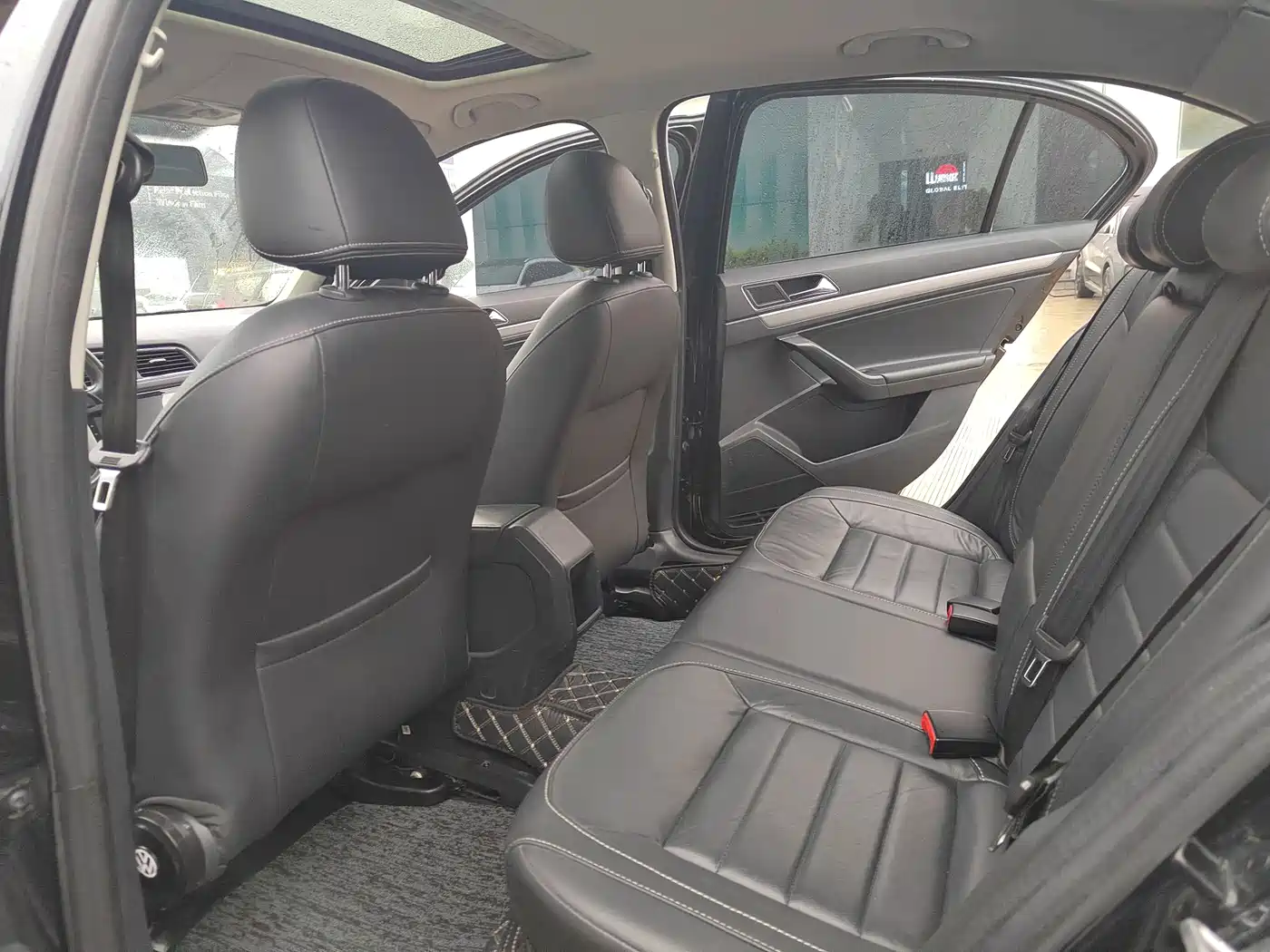 Volkswagen Lavida 2017 1.6L Automatic Comfort Edition фото 3