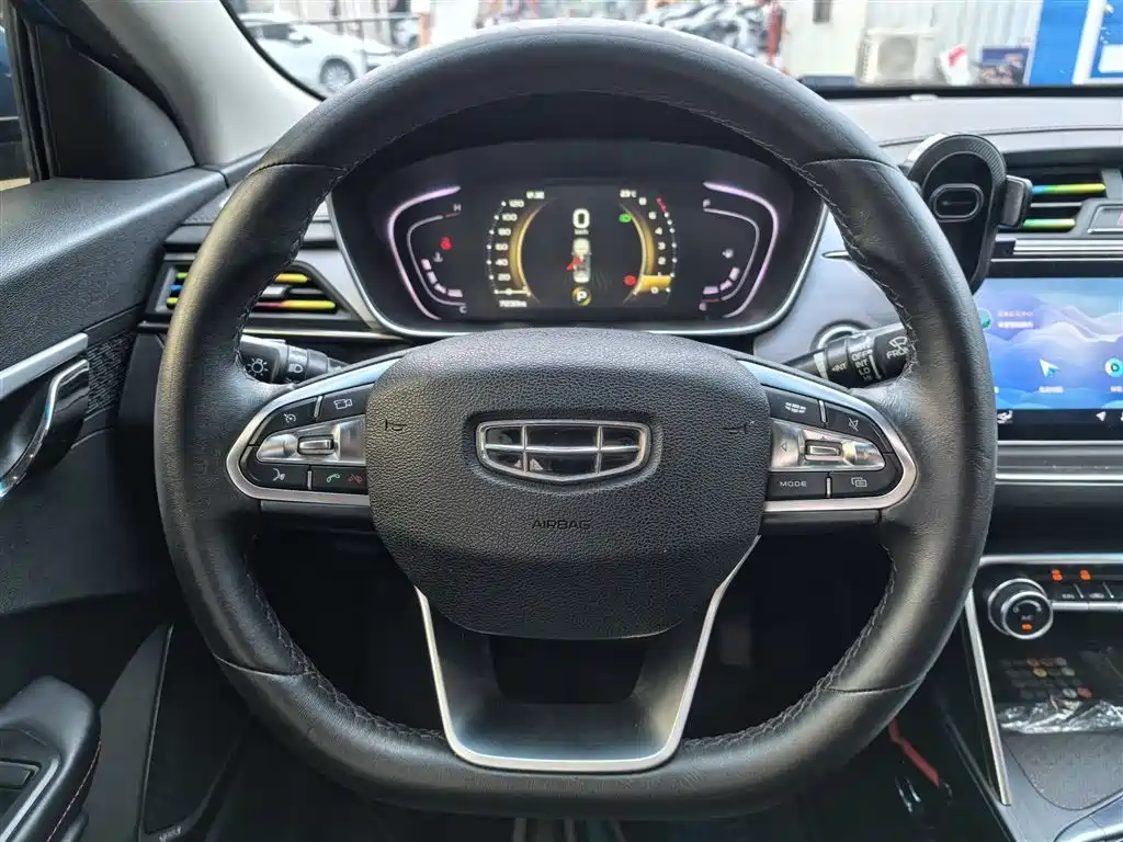 Фото 7 - Geely Binrui