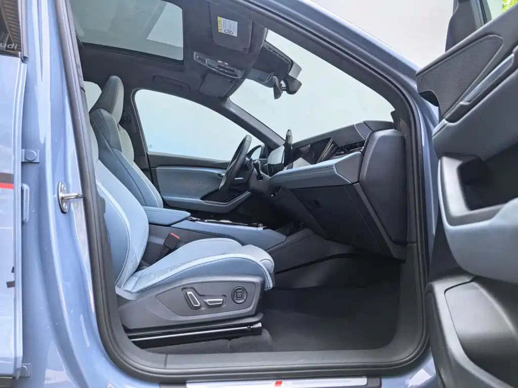 Фото 16 - Audi Q6L e-tron