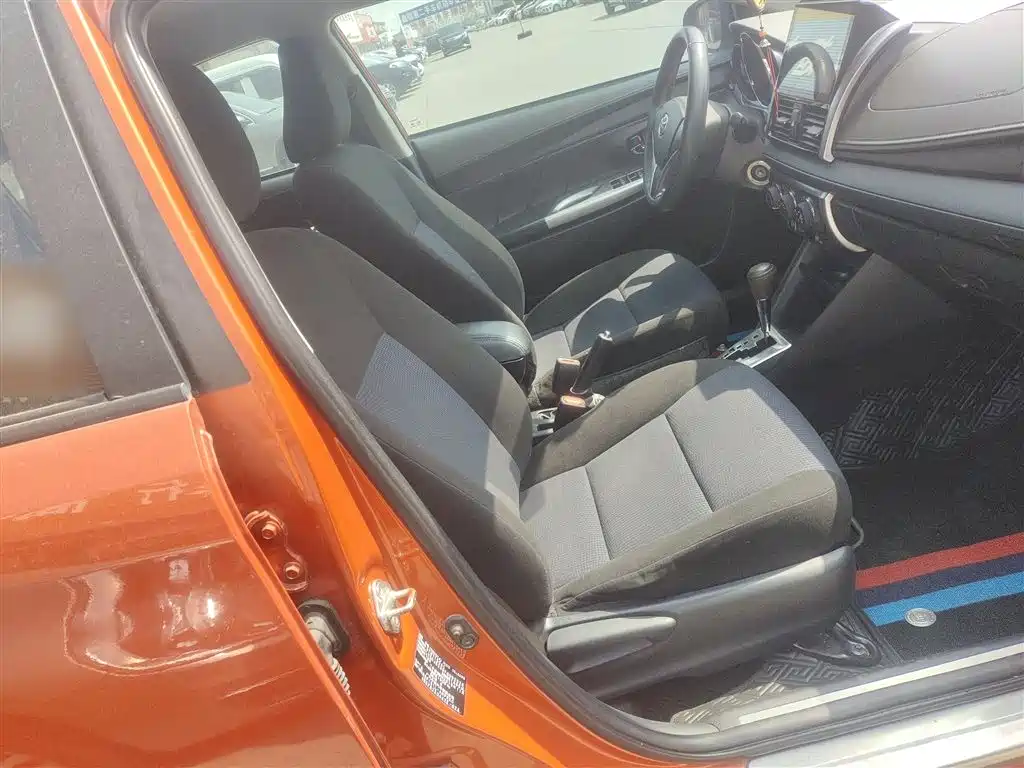 Toyota YARiS L Zhi Xuan 2015 1.5E Auto Charming Edition фото 25