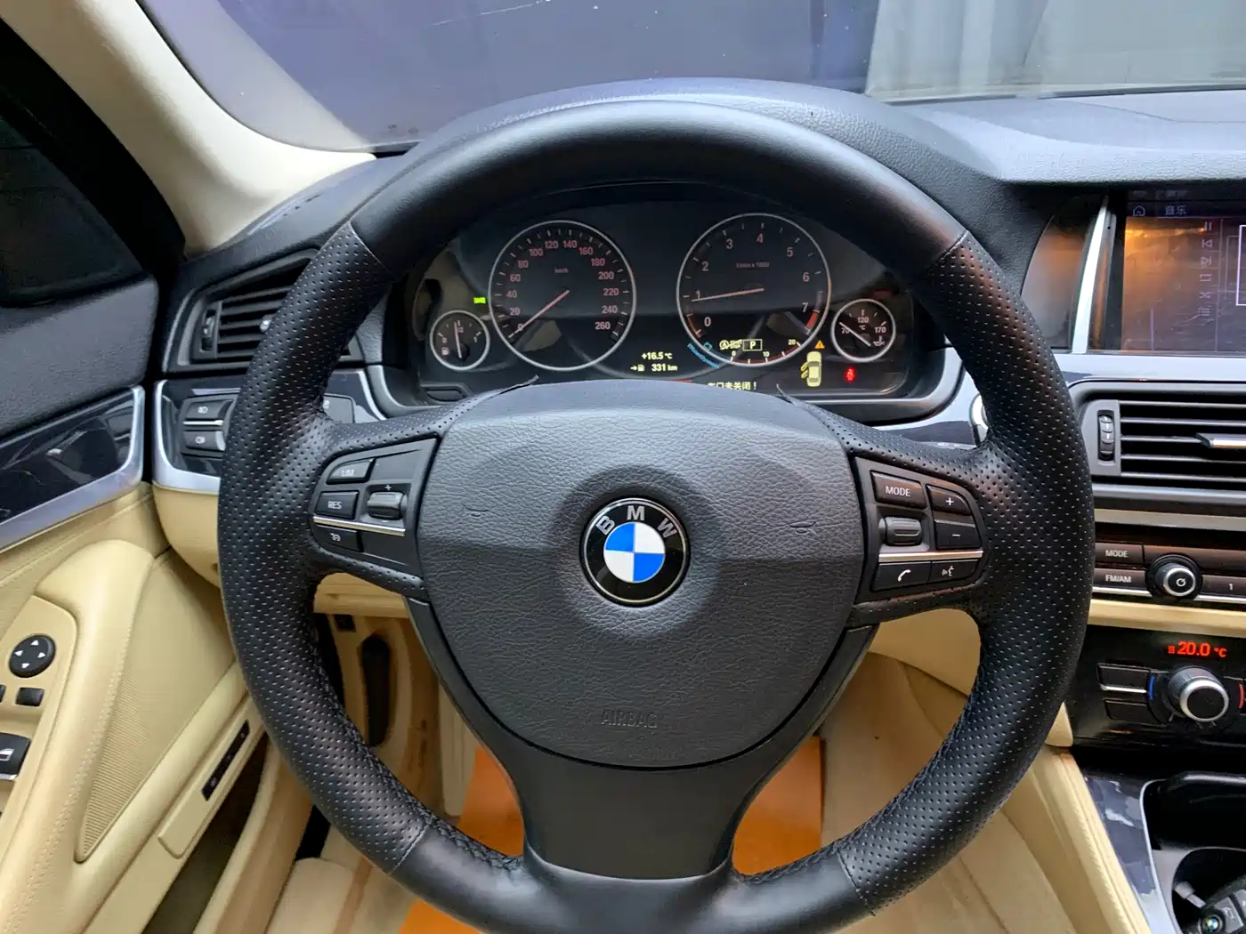BMW 5 Series 2014 520Li Elegance фото 7