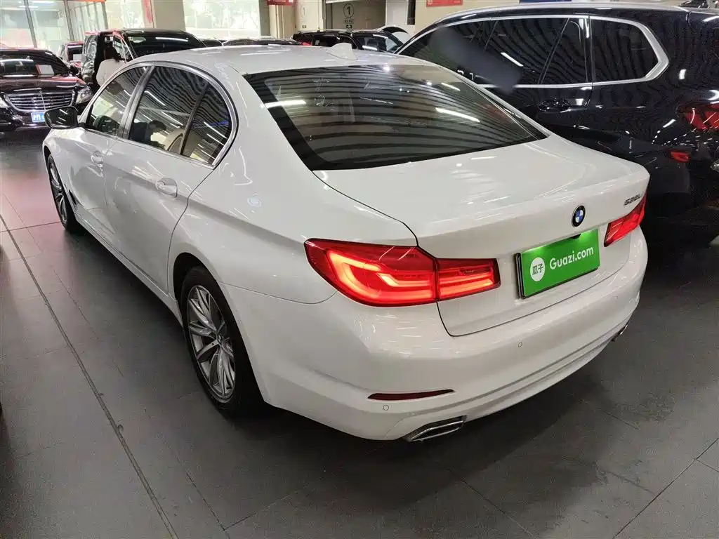 BMW 5 Series 2018 528Li Launch Special Edition фото 5