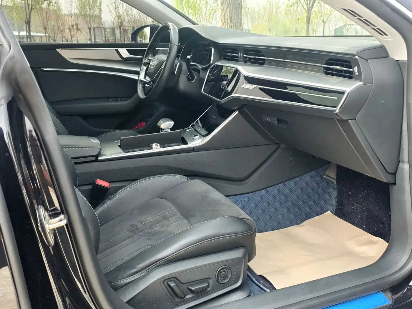 AUDI A7L