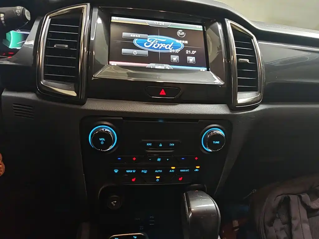 Ford Everest 2016 2016 2.0T Gasoline Automatic 4WD Flagship Edition